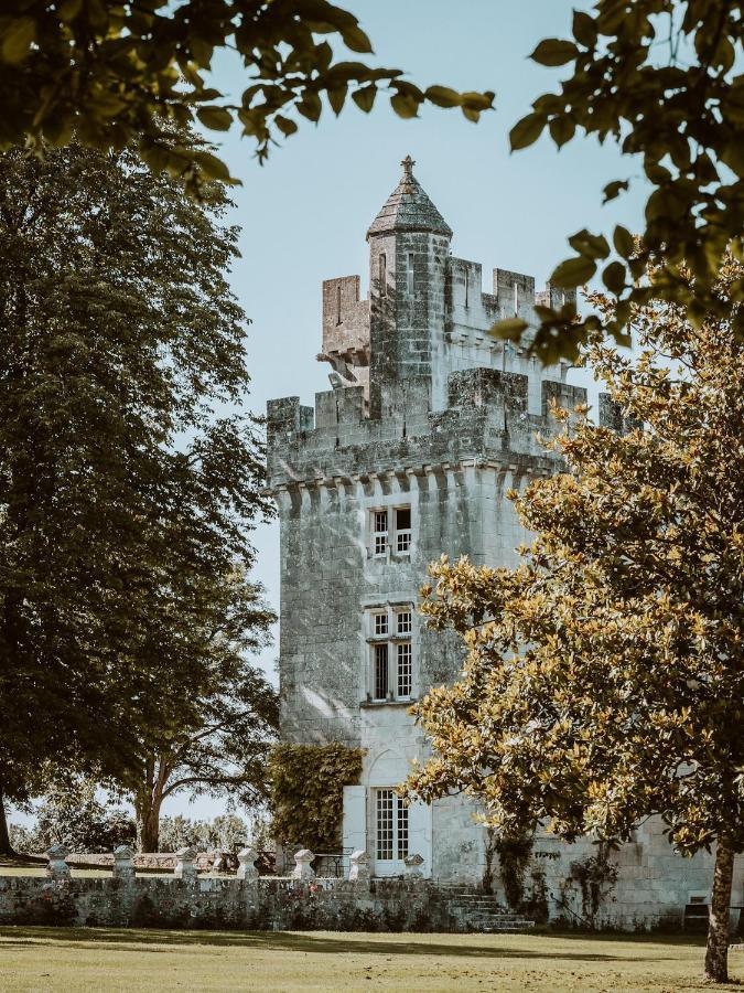 Chateau De Crazannes Kültér fotó
